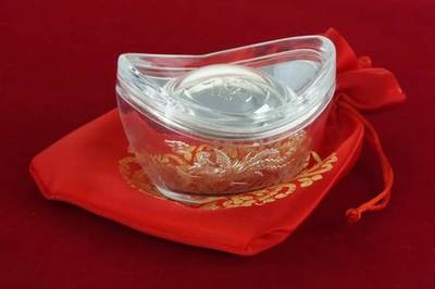 新華上海布局能源新篇章 中鑫石油第二品牌即將開業(yè)，現(xiàn)貨白銀或于8月上線，貴金屬經(jīng)營(yíng)再添新翼